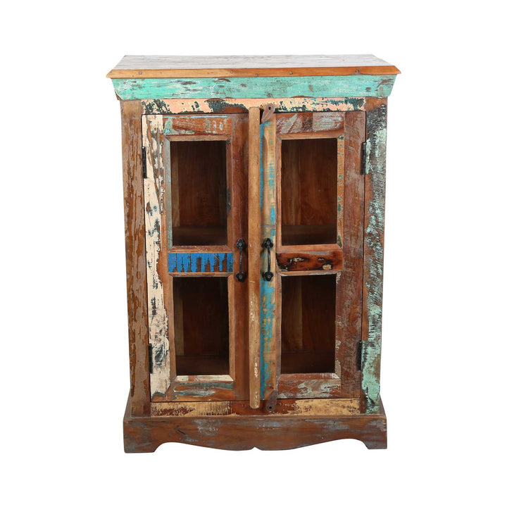 Shabby chic chest of drawers made from reclaimed wood