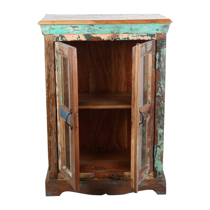 Shabby chic chest of drawers made from reclaimed wood
