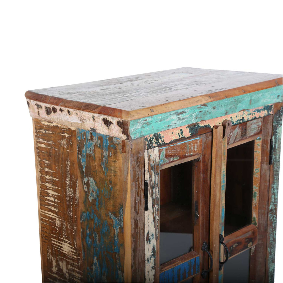 Shabby chic chest of drawers made from reclaimed wood