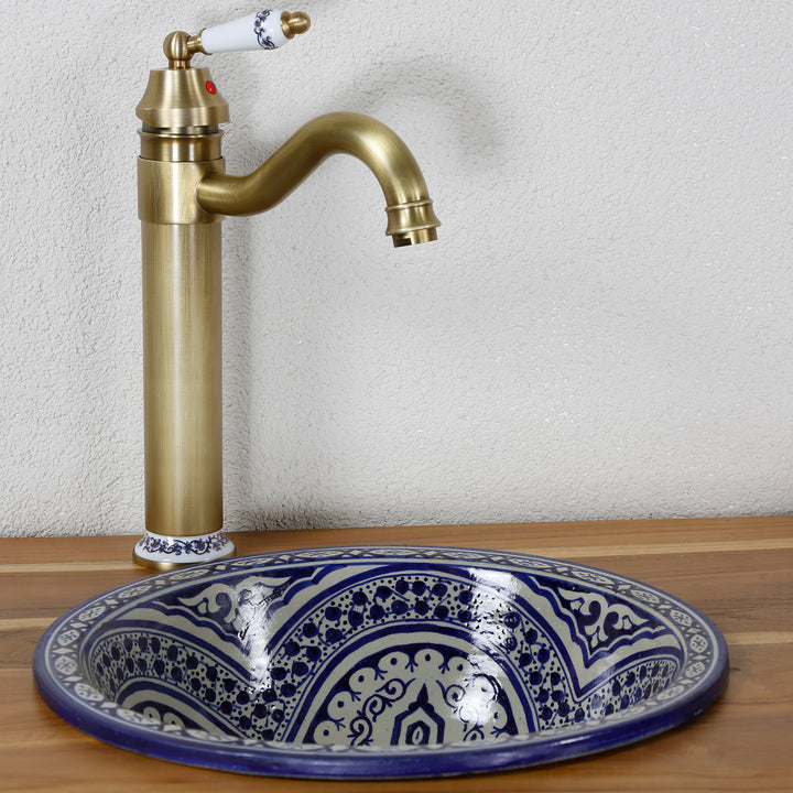 Ceramic sink