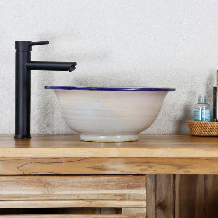 Sink without overflow