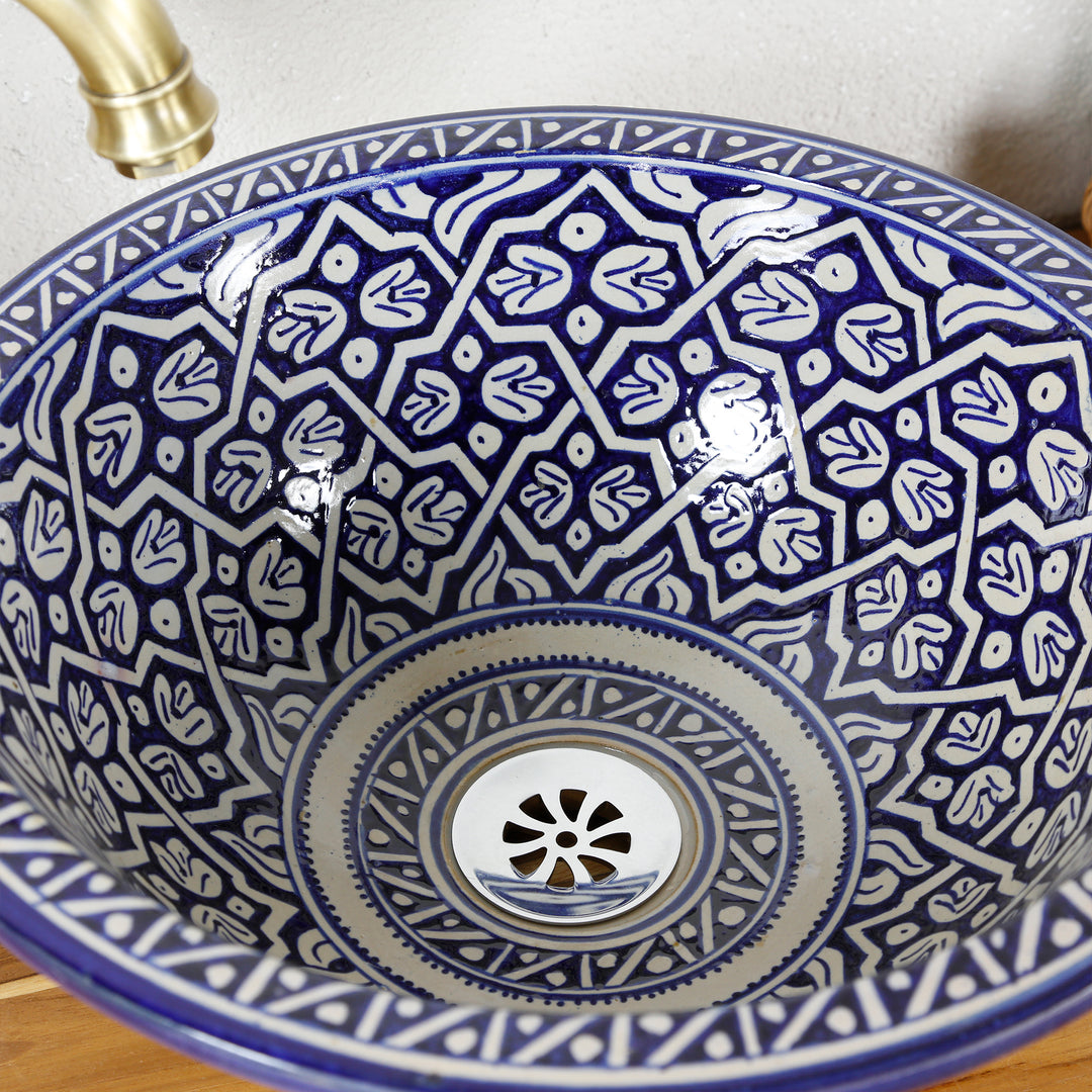 Moroccan washbasin