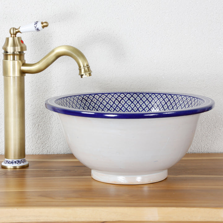 Ceramic sink