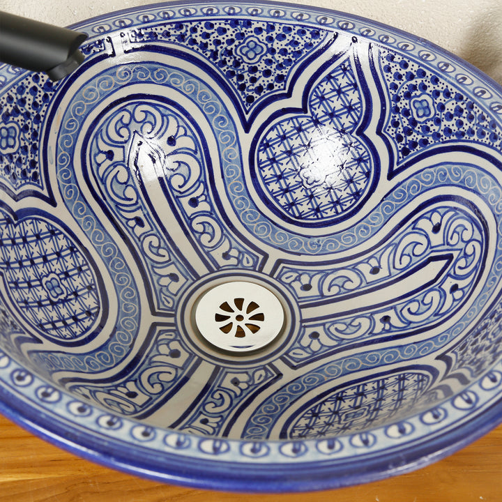 Ceramic sink, blue and white