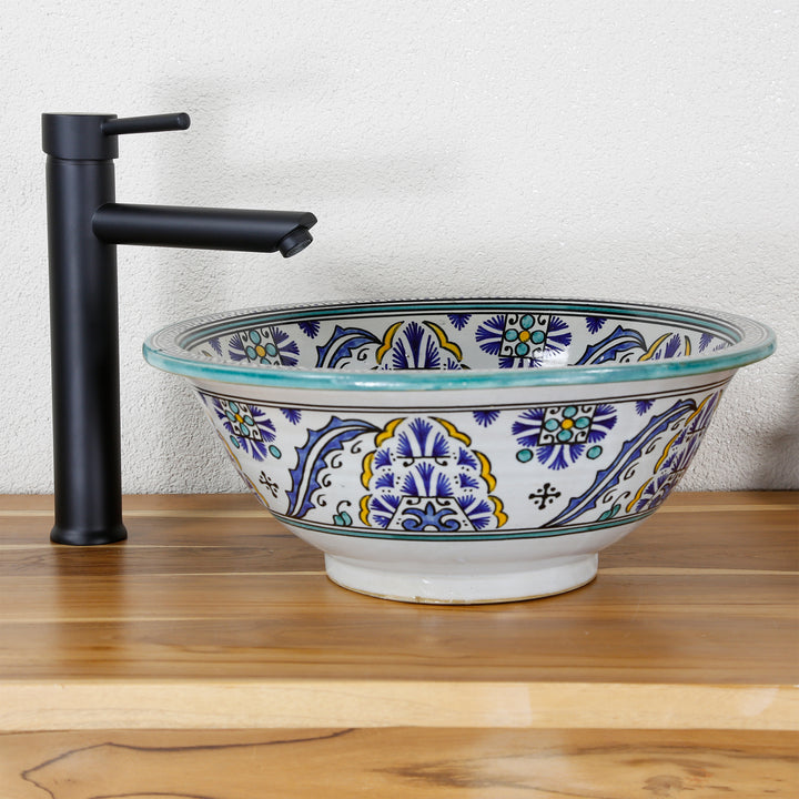 Washbasin for guest bathroom