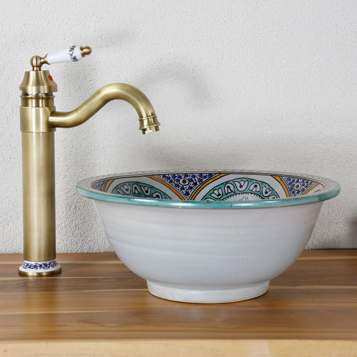 Washbasin for the bathroom
