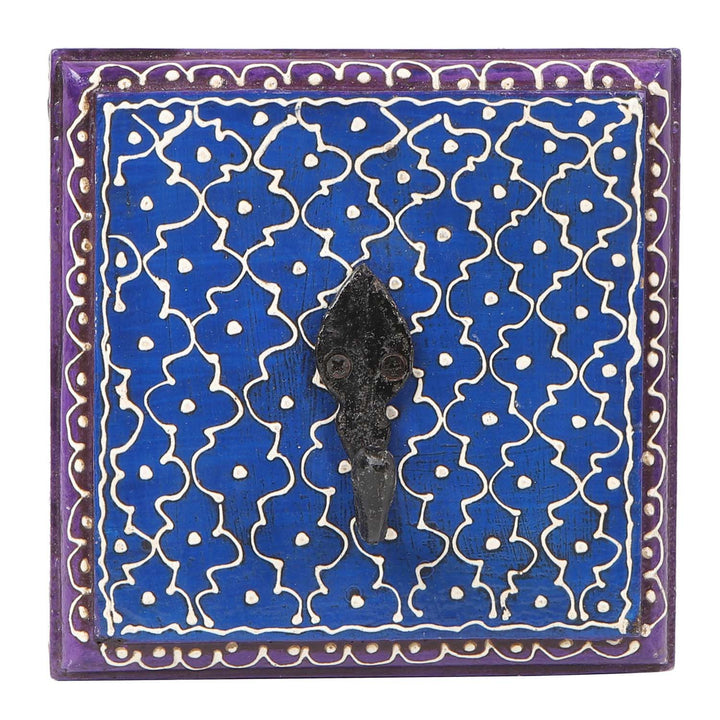 Oriental coat hook Vimala E