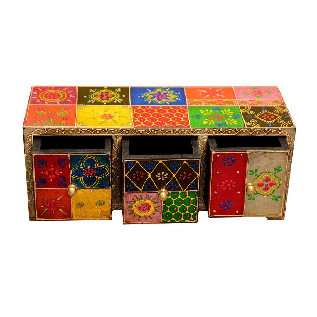 Oriental jewelry box Chandi