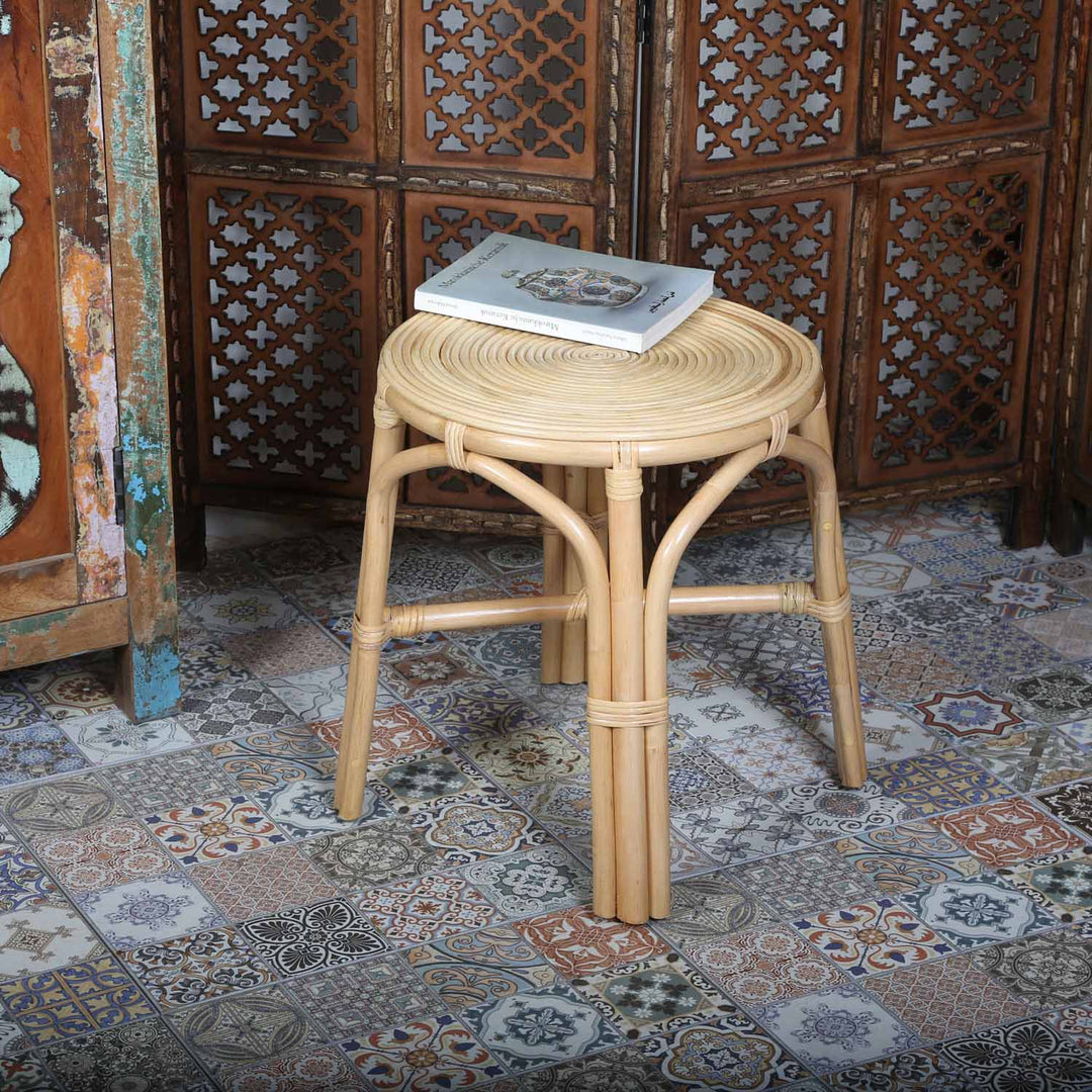 Deria rattan side table