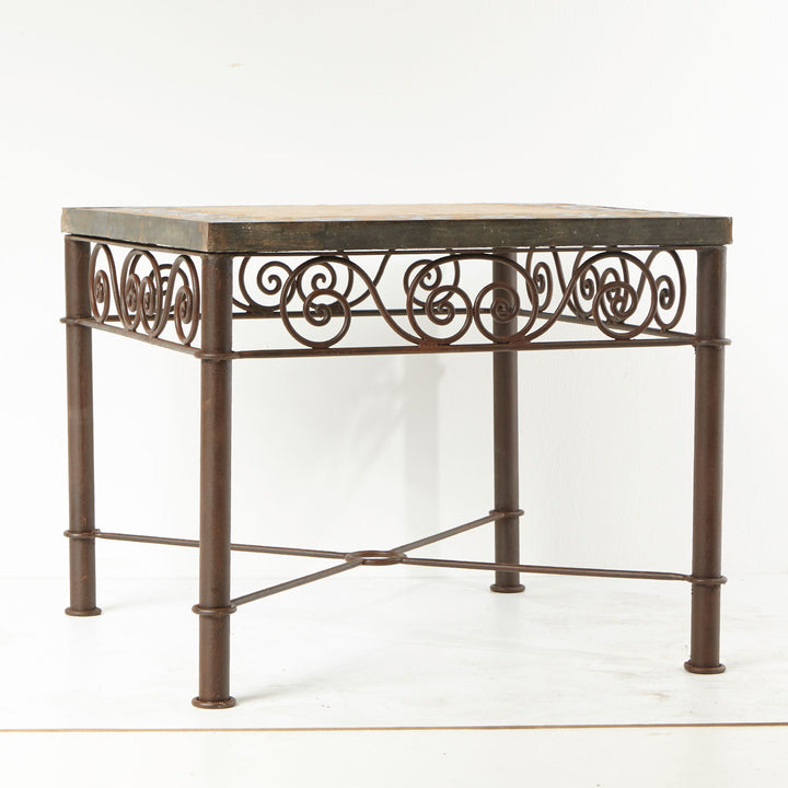 Couch mosaic table 60x60 Bordeaux diamond pattern