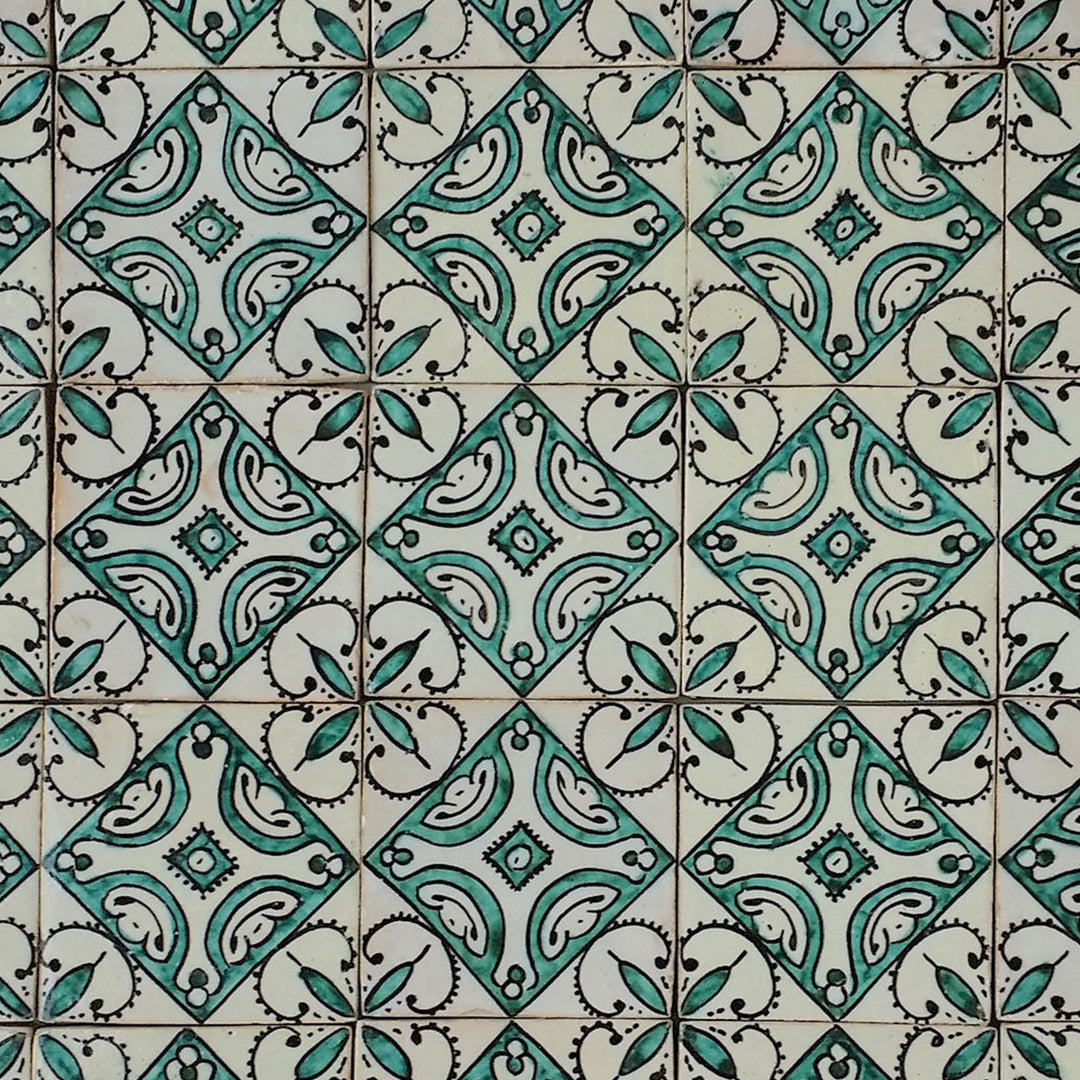Hand-painted tile Ebru Green
