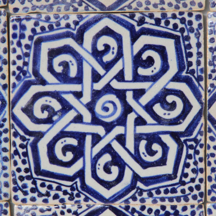 Hand-painted tile Aisha
