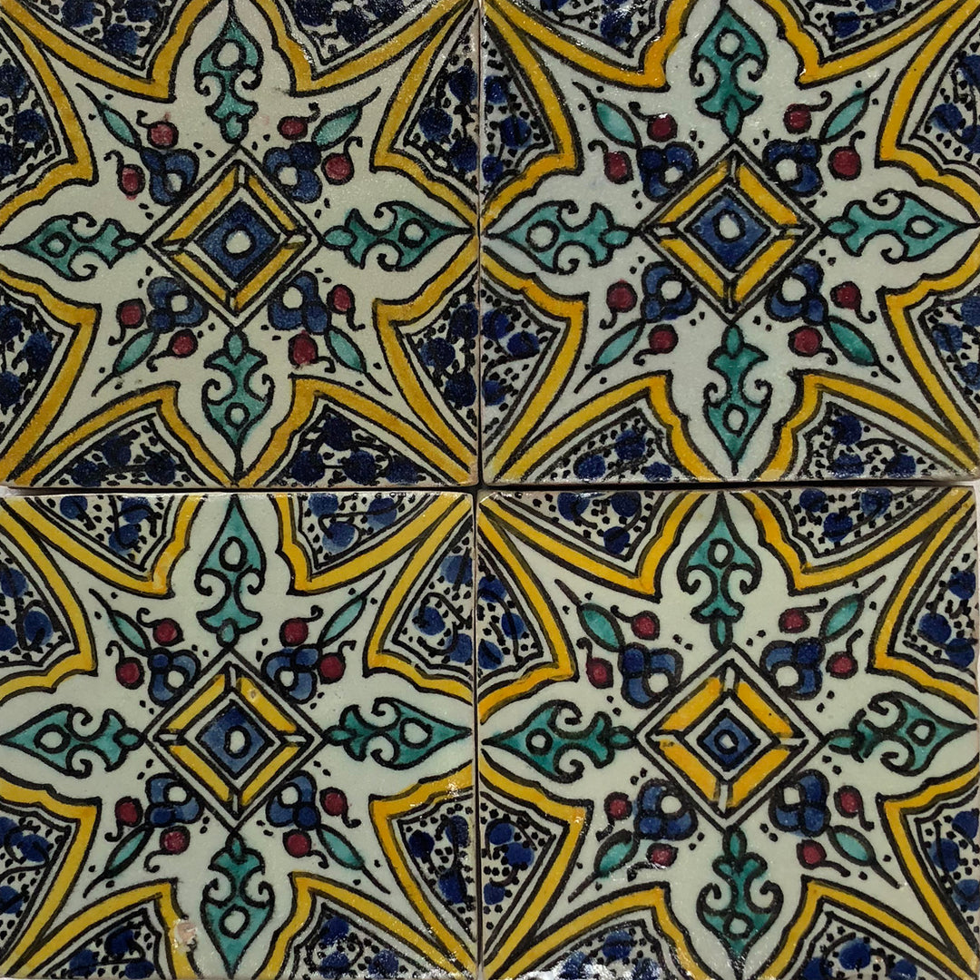 Hand-painted tile Enis