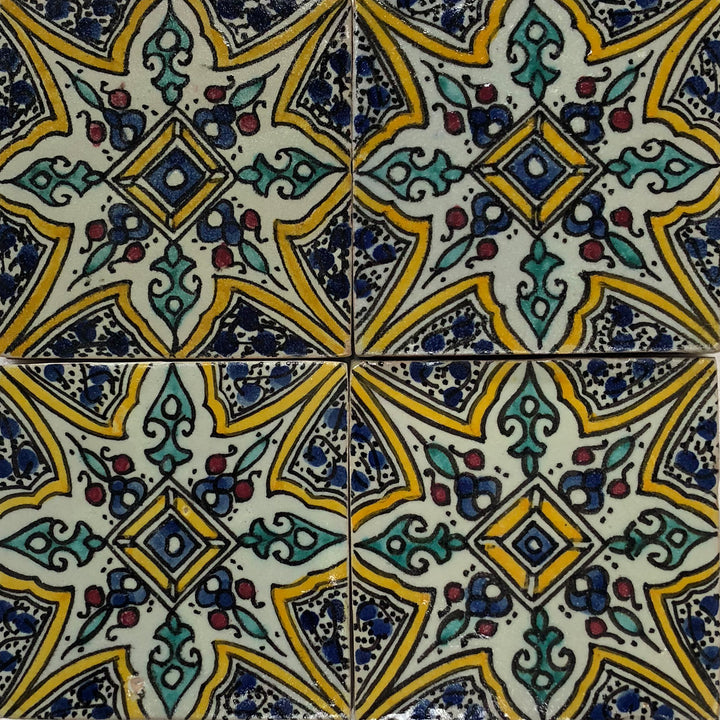 Hand-painted tile Enis