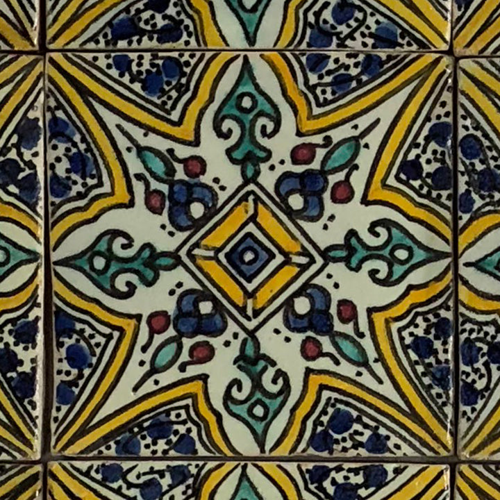 Hand-painted tile Enis