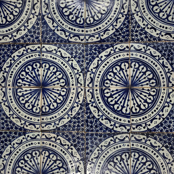 Hand-painted tile Hanefi