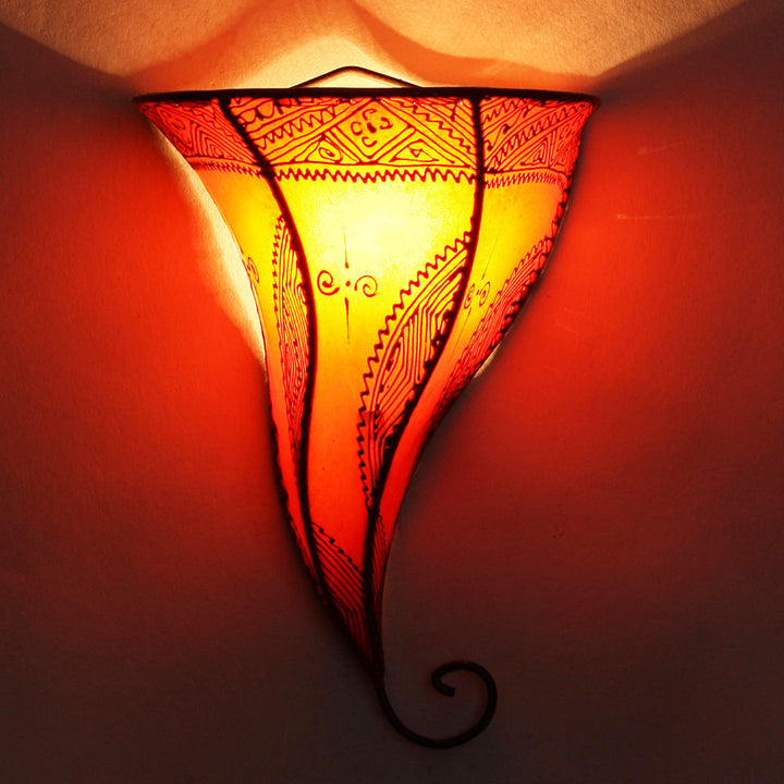 Mouza Orange leather wall lamp