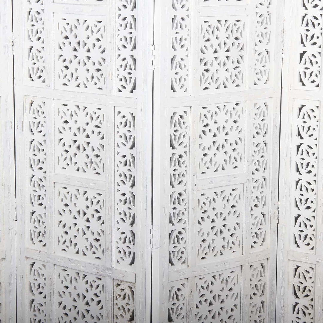 Indian wood screen Elyes