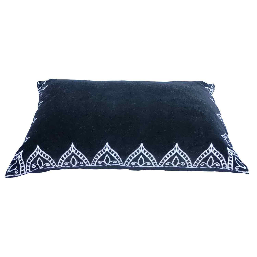 Moroccan velvet cushion Luka
