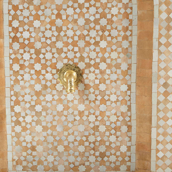 Mosaic fountain star terracotta white
