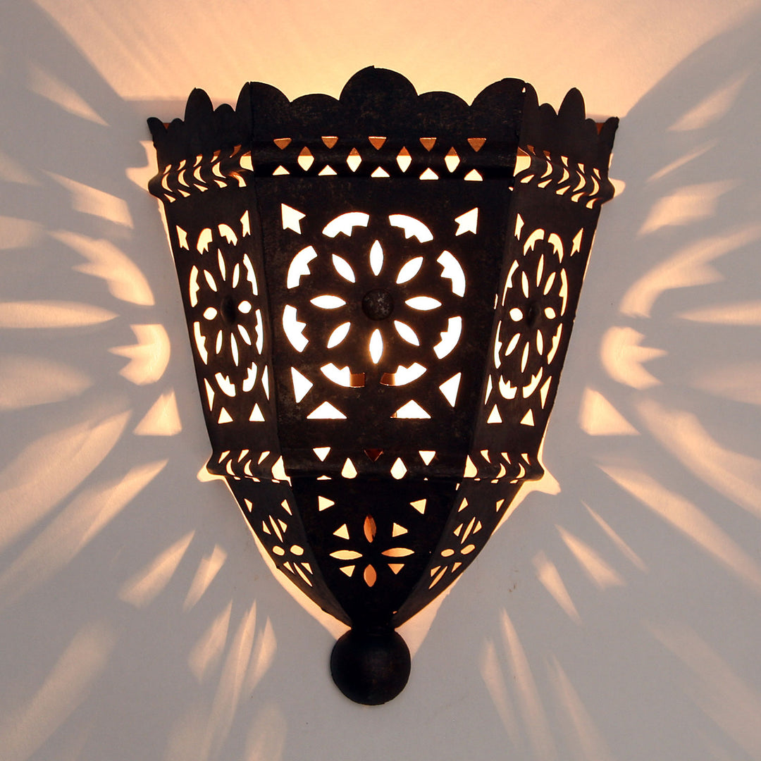Oriental Iron Wall Lamp EWL10