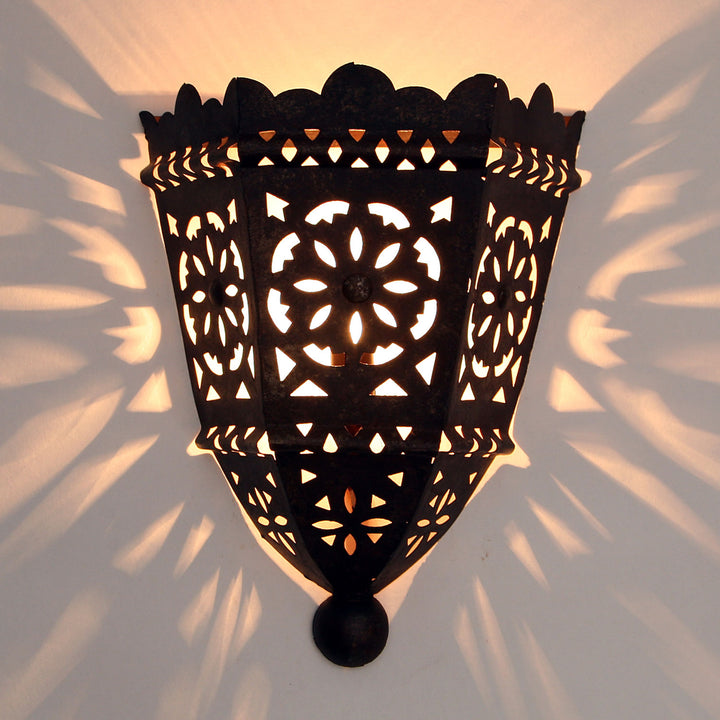 Oriental Iron Wall Lamp EWL10