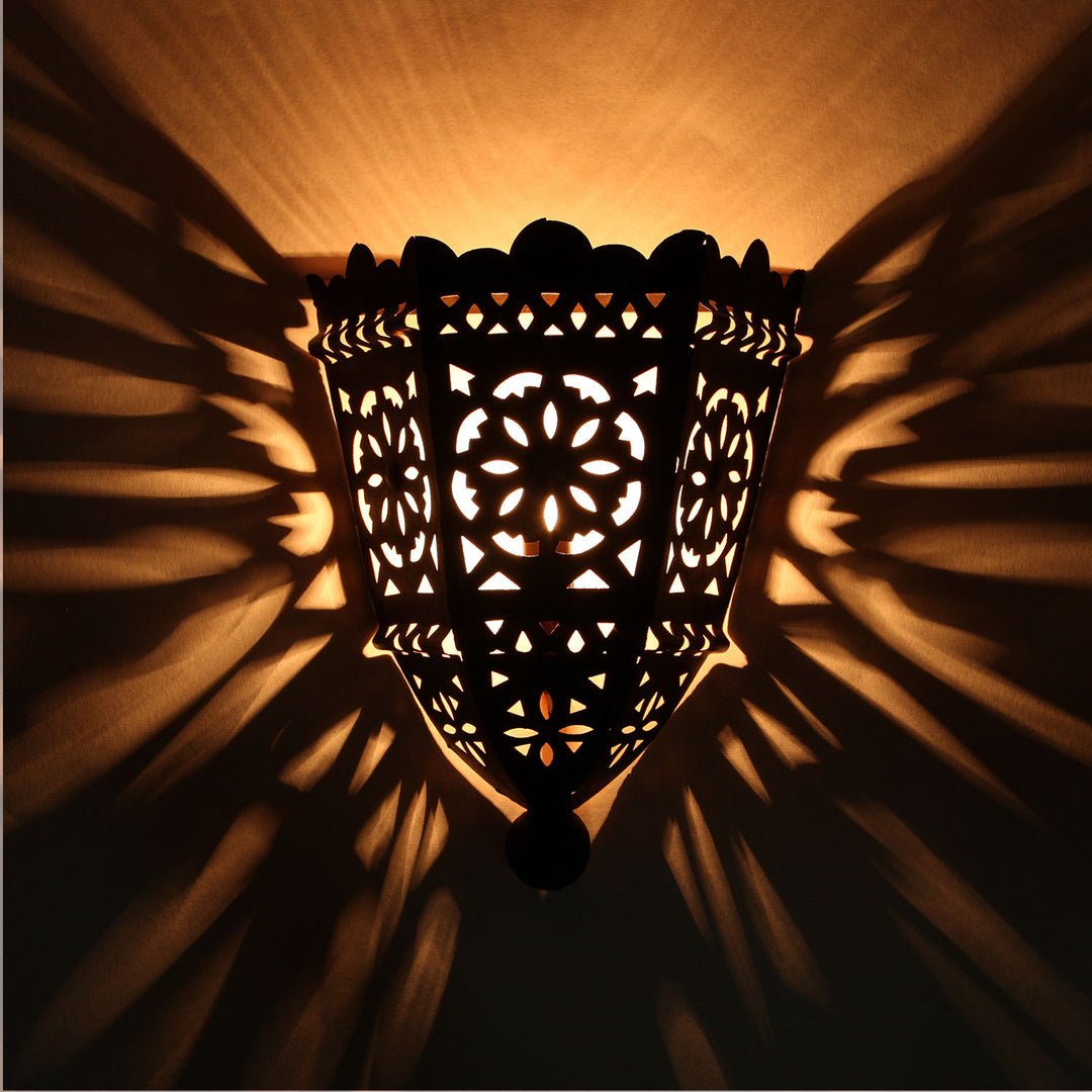 Oriental Iron Wall Lamp EWL10