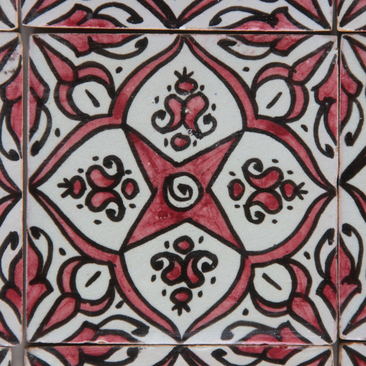 Hand-painted tile Meliha