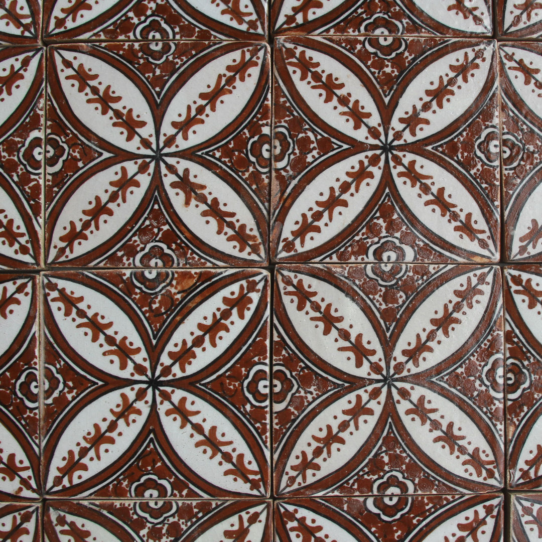 Hand-painted tile Selin