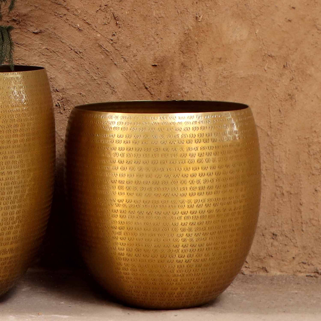 Oriental flower pot Vega