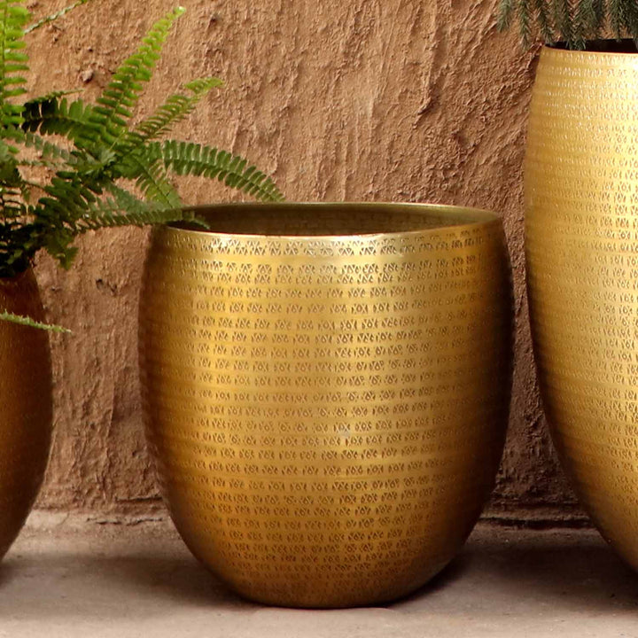 Oriental flower pot Vega