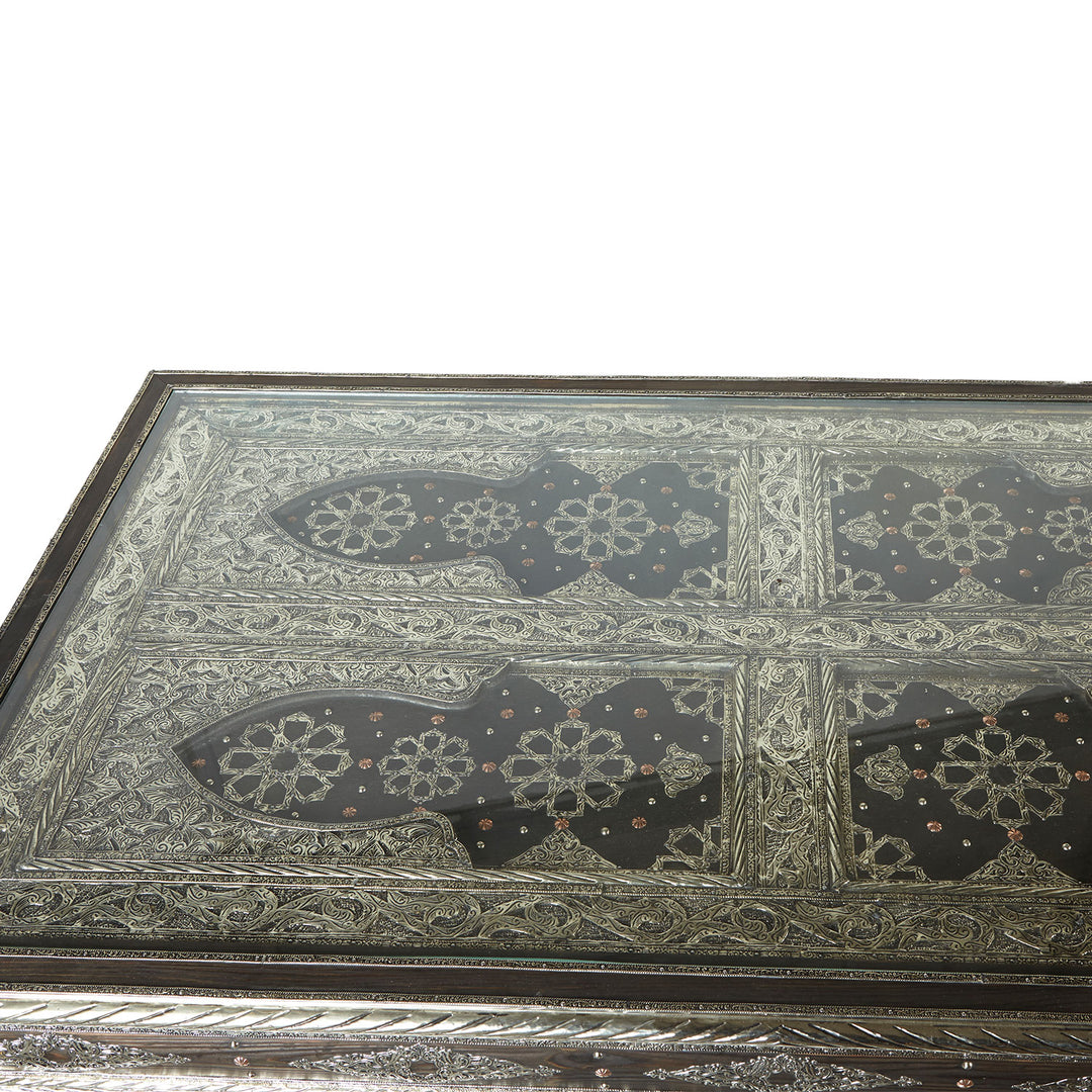 Oriental dining table Wasir
