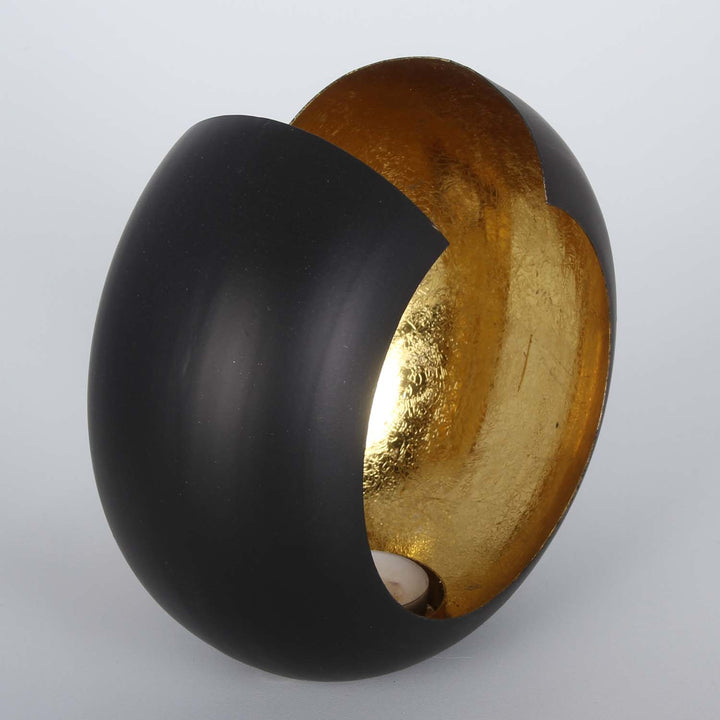 Oriental lantern Charu M
