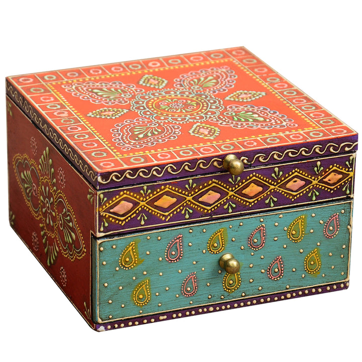 Oriental jewelry box Shanti